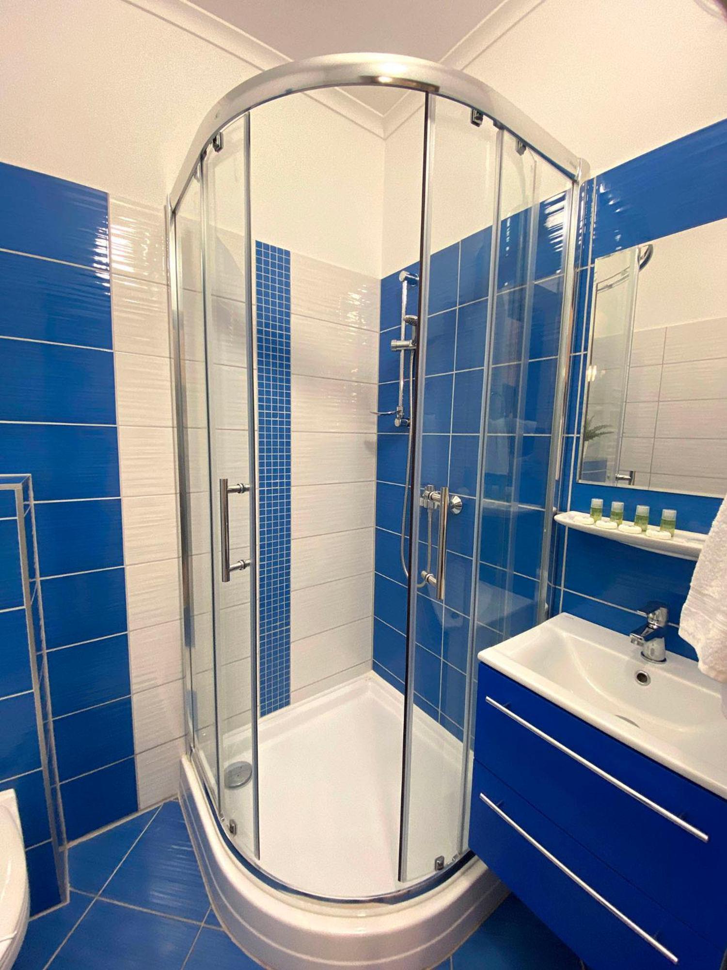 Vi-Li Panzio Bed & Breakfast Maklar Bagian luar foto