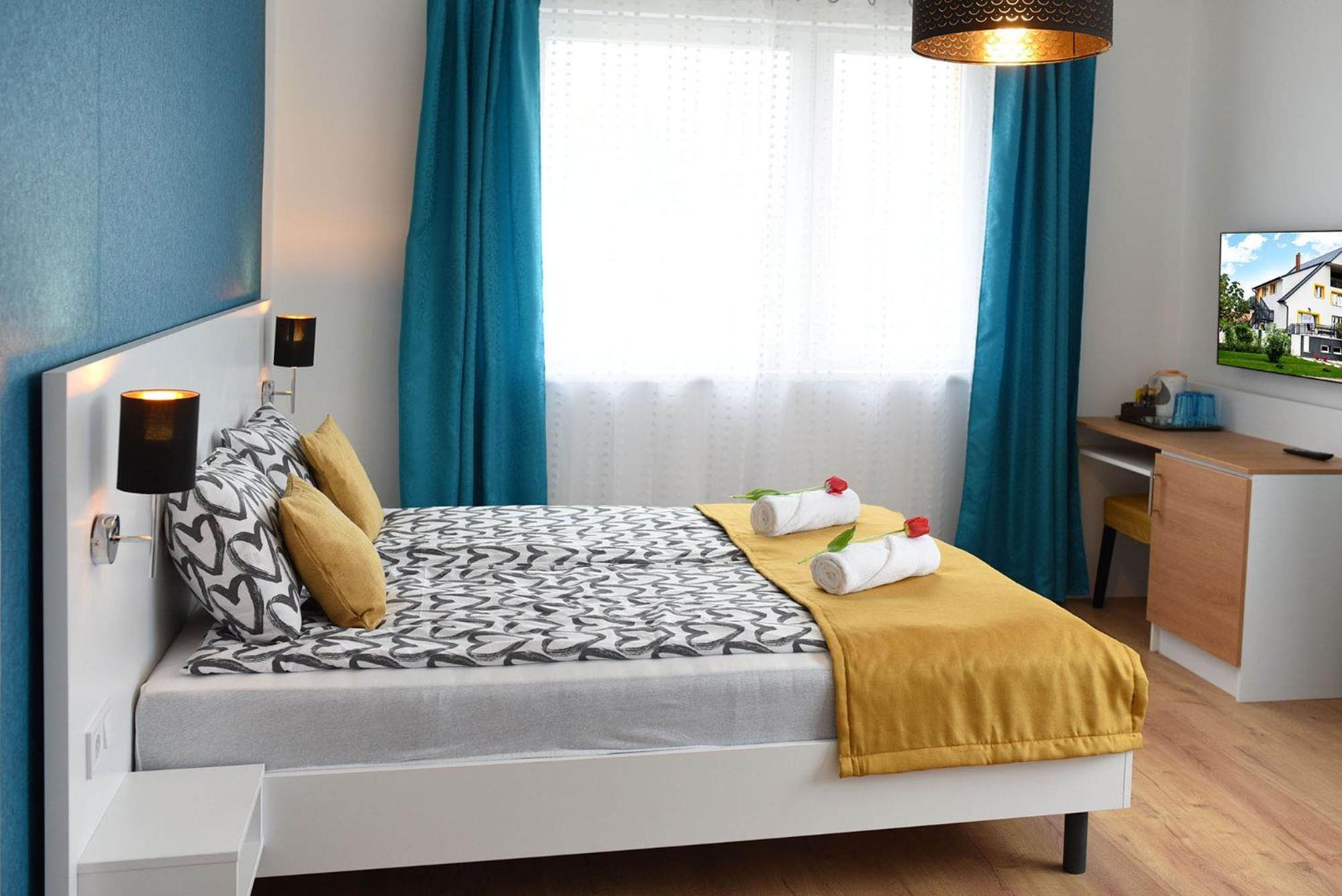 Vi-Li Panzio Bed & Breakfast Maklar Bagian luar foto